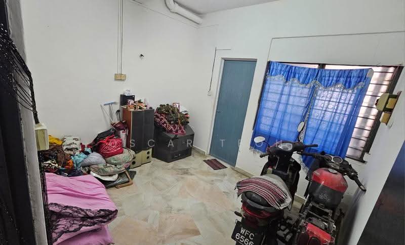 Rumah Teres 2-Tingkat untuk Dijual di Ipoh (Perak) - Oscar Teoh - Living Room - PropertyGuru.com.my