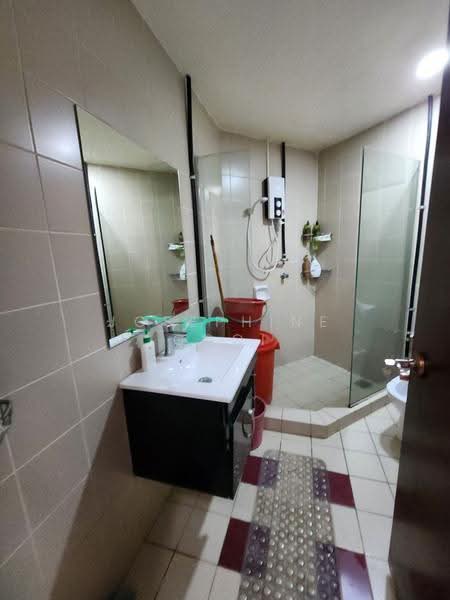 Kondominium untuk Disewa di Riana Green Condominium - Josephine Gooi - Bathroom - PropertyGuru.com.my