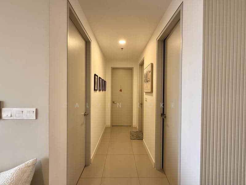 Kediaman Servis untuk Dijual di The Pulse Residence - Calvin Loke - Corridor - PropertyGuru.com.my