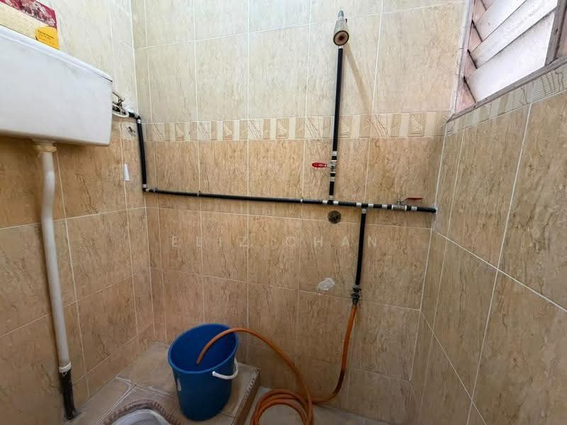 2.5-storey Terraced House for Sale in Taman Sri Sinar (Segambut) - Eliz Chan - Bathroom - PropertyGuru.com.my