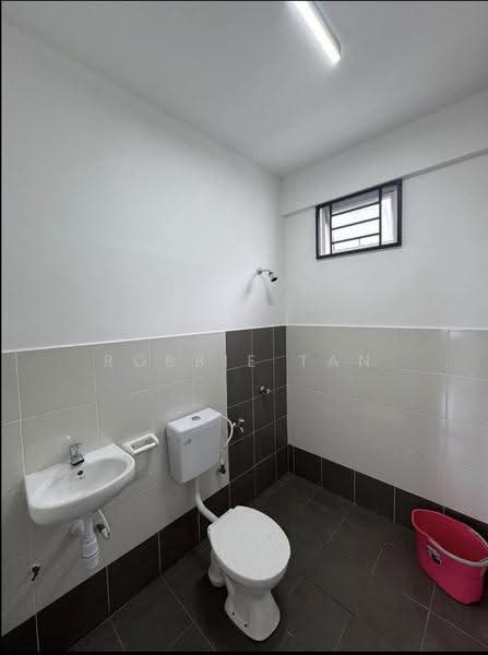 Apartment for Rent at PANGSAPURI CENDERA 2 - Robbie Tan - Bathroom - PropertyGuru.com.my