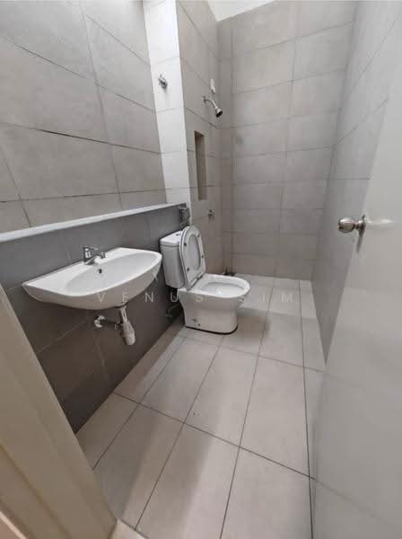 2-storey Terraced House for Rent in Telok Panglima Garang (Selangor) - Venus Sim - Bathroom - PropertyGuru.com.my