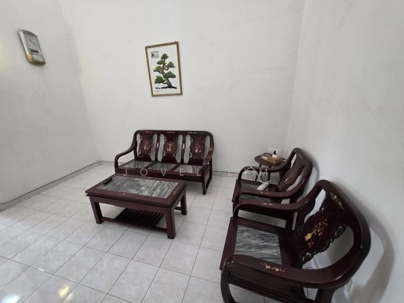 Rumah Teres 2-Tingkat untuk Dijual di Taman Desa Cemerlang (Ulu Tiram) - Jovel Lim - Living Room - PropertyGuru.com.my