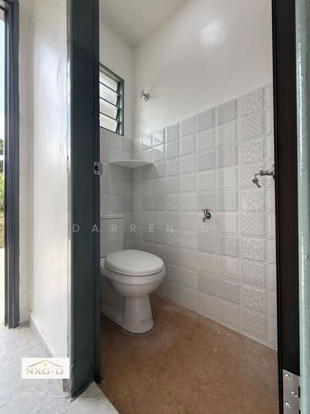 Rumah Teres 1-Tingkat untuk Dijual di Taman Melawis (Klang) - Darren Ng - Bathroom - PropertyGuru.com.my