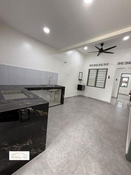 Rumah Teres 1-Tingkat untuk Dijual di Taman Melawis (Klang) - Darren Ng - Kitchen - PropertyGuru.com.my
