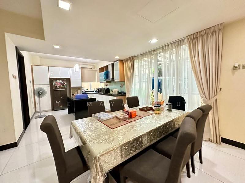 Semi-Detached House for Sale in Ampang Jaya (Ampang) - Cik Maya Abdul - Dining Room - PropertyGuru.com.my