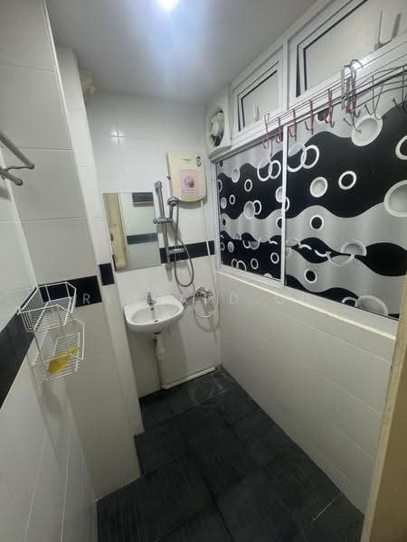 Apartment for Rent at Central Garden - Richard Oo - Bathroom - PropertyGuru.com.my