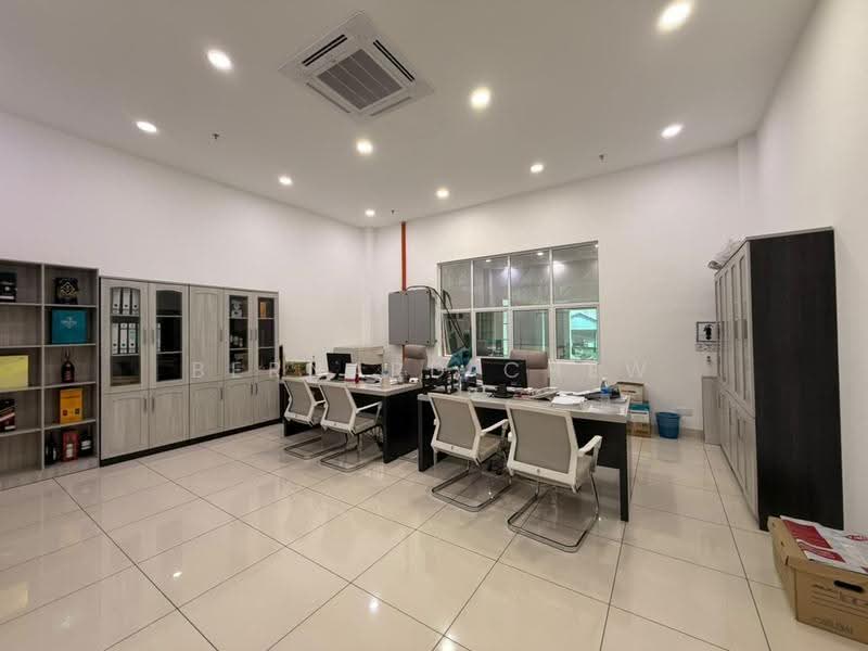 Warehouse for Rent in Bukit Minyak (Penang) - Bernard Chew - Interior - PropertyGuru.com.my