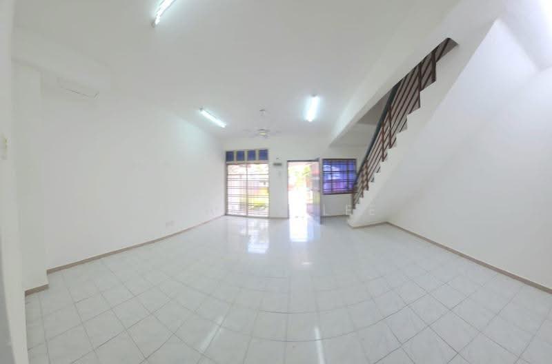 2-storey Terraced House for Sale in Bukit Indah (Iskandar Puteri (Nusajaya)) - Alanis Lee - Living Room - PropertyGuru.com.my