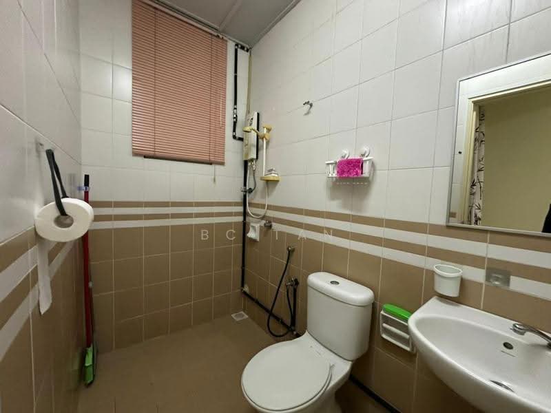 Terraced House for Sale in Taman Seri Bukit Segambut (Batu) - BC TAN - Bathroom - PropertyGuru.com.my