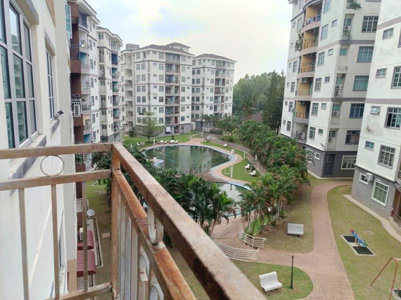 Pangsapuri untuk Disewa di Kings Height - May Loo - Exterior - PropertyGuru.com.my