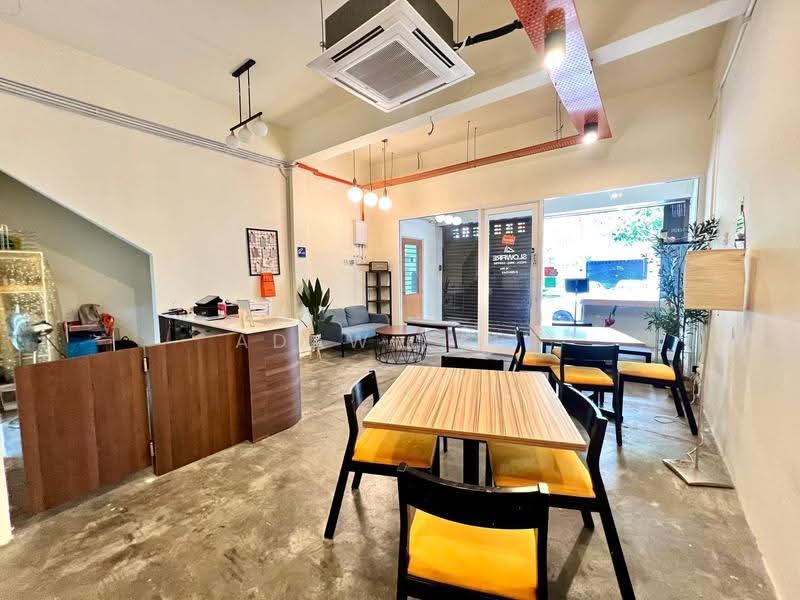 Kedai / Pejabat untuk Disewa di Seksyen 13 (Shah Alam) - Adaw Zain - Living Room - PropertyGuru.com.my