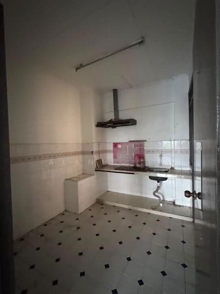 Condominium for Sale at Skudai Villa - Alanis Lee - Kitchen - PropertyGuru.com.my