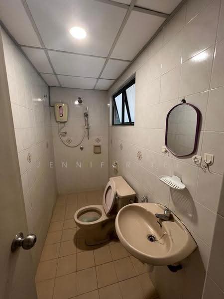Condominium for Rent at Desa Kiara - Jennifer Tee - Bathroom - PropertyGuru.com.my