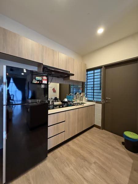 Apartment for Rent at Seri Austin Residence (Pangsapuri Seri Austin) - Yuki Cheng - Kitchen - PropertyGuru.com.my