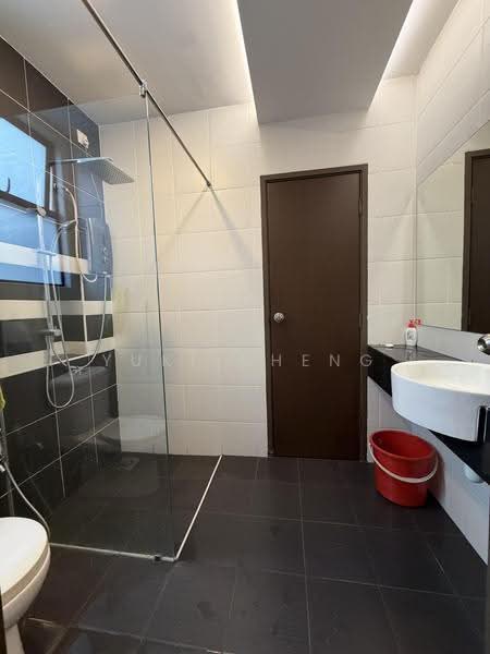 Apartment for Rent at Seri Austin Residence (Pangsapuri Seri Austin) - Yuki Cheng - Bathroom - PropertyGuru.com.my