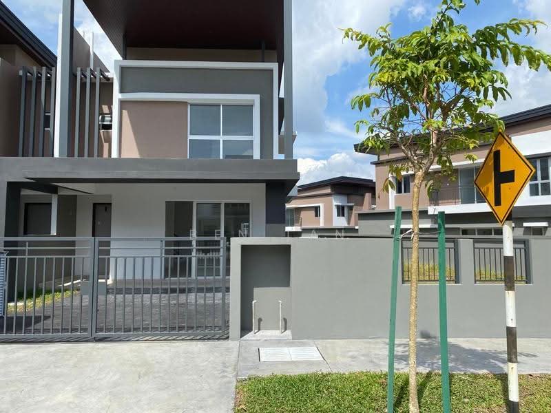 Rumah Teres 2-Tingkat untuk Dijual di Serene Heights (Semenyih) - Ben Tan - Exterior - PropertyGuru.com.my