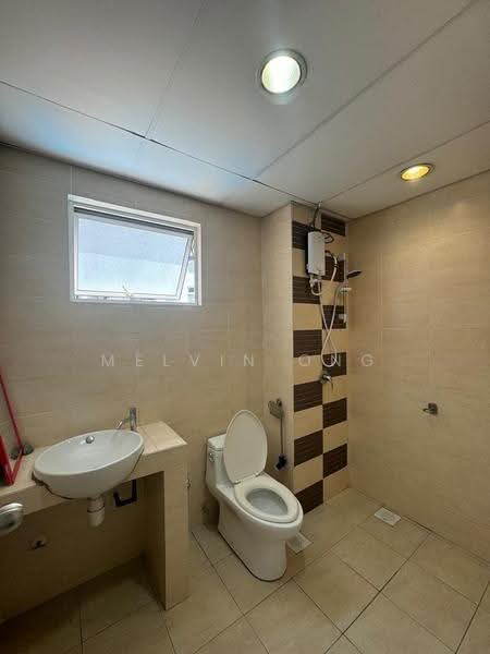 Kondominium untuk Dijual di Cova Suites - Melvin Ong - Bathroom - PropertyGuru.com.my