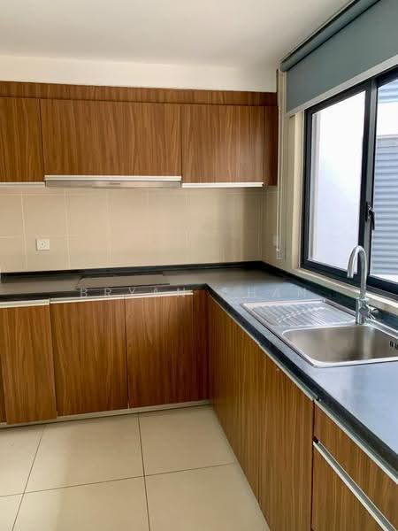 Kediaman Servis untuk Dijual di Aragreens - Bryan Chan - Kitchen - PropertyGuru.com.my