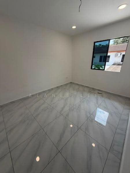 Rumah Teres 2-Tingkat untuk Dijual di Taman Desa Cemerlang (Ulu Tiram) - Alanis Lee - Interior - PropertyGuru.com.my