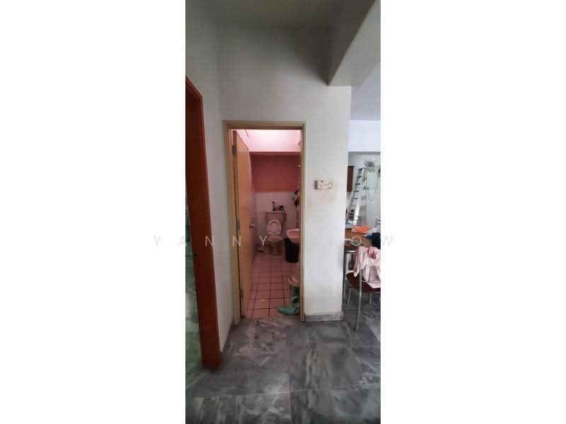 Kondominium untuk Disewa di Teratai Mewah Condominium - Yanny Siow - Bathroom - PropertyGuru.com.my