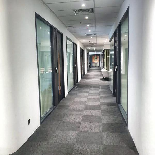 Pejabat untuk Disewa di Tropicana Indah (Kota Damansara) - Louis Lin - Corridor - PropertyGuru.com.my