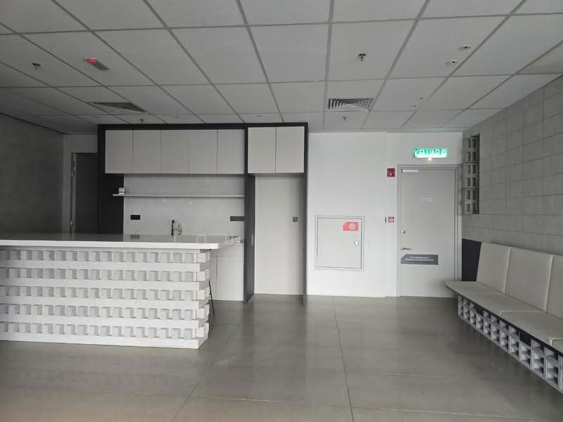 Pejabat untuk Disewa di Tropicana Indah (Kota Damansara) - Louis Lin - Kitchen - PropertyGuru.com.my