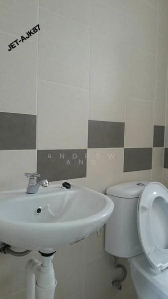Apartment for Sale at Pangsapuri Seri Mutiara - Andrew Ang - Bathroom - PropertyGuru.com.my