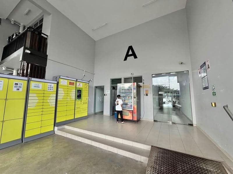 2-storey Terraced House for Sale in Bandar Seri Alam (Masai) - Alanis Lee - Entrance - PropertyGuru.com.my