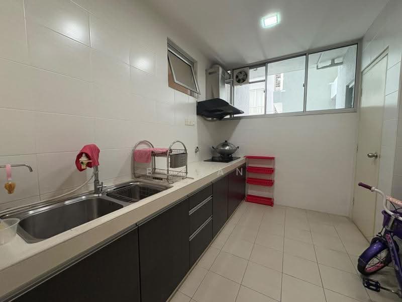 Kondominium untuk Dijual di Menjalara 18 - BC TAN - Kitchen - PropertyGuru.com.my