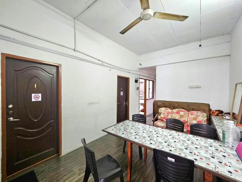 Rumah Teres 1-Tingkat untuk Dijual di Jelutong (Penang) - Jin Chuah - Living Room - PropertyGuru.com.my