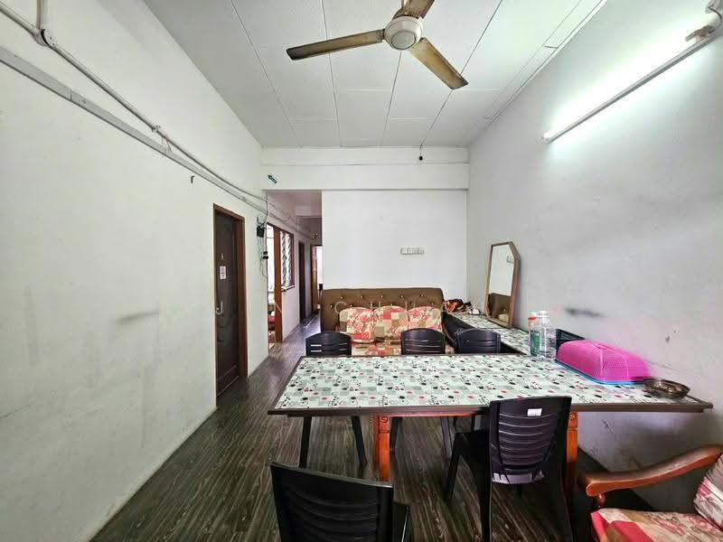 Rumah Teres 1-Tingkat untuk Dijual di Jelutong (Penang) - Jin Chuah - Living Room - PropertyGuru.com.my