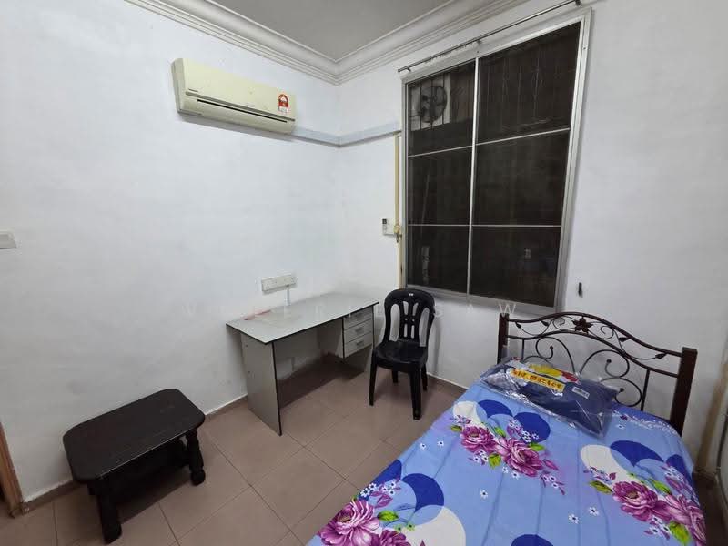Rumah Teres 2-Tingkat untuk Disewa di Taman Tasek (Johor Bahru) - Valerie Saw - Bedroom - PropertyGuru.com.my