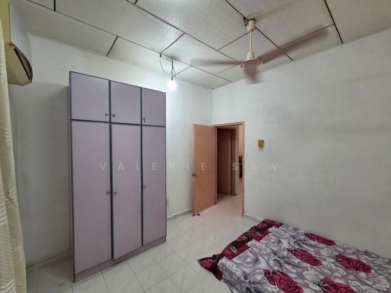 Rumah Teres 2-Tingkat untuk Disewa di Taman Tasek (Johor Bahru) - Valerie Saw - Bedroom - PropertyGuru.com.my
