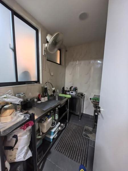 Kondominium untuk Dijual di The Legacy OUG - Daphne Wong - Kitchen - PropertyGuru.com.my