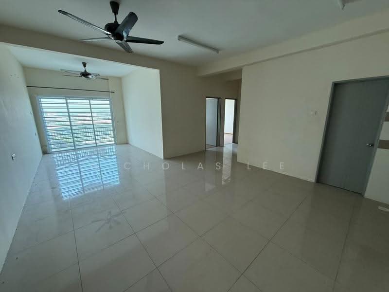 Pangsapuri untuk Dijual di Sky Garden Residences - Nicholas Lee - Living Room - PropertyGuru.com.my