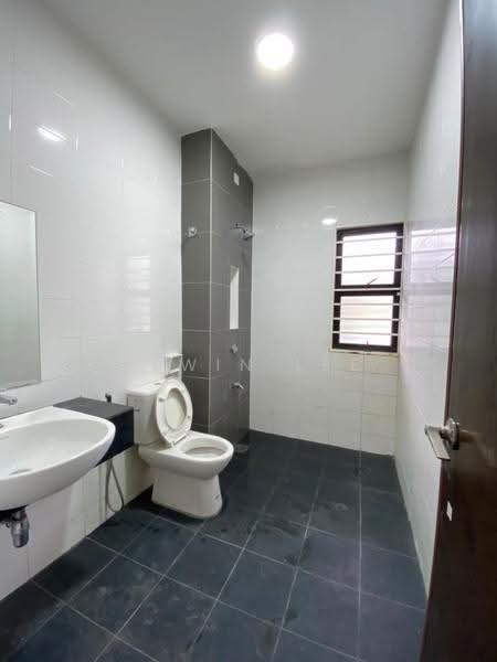2-storey Terraced House for Sale in Bandar Bukit Raja (Klang) - Alwin Lee - Bathroom - PropertyGuru.com.my