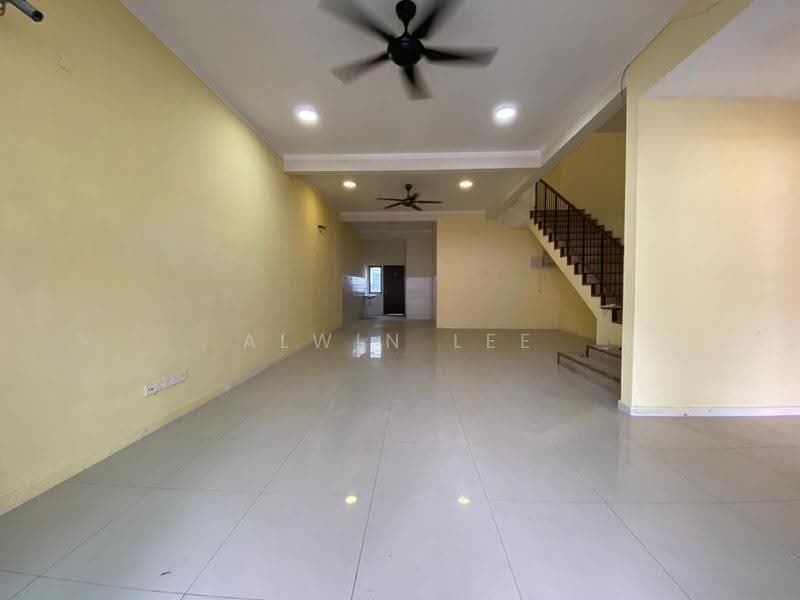 2-storey Terraced House for Sale in Bandar Bukit Raja (Klang) - Alwin Lee - Living Room - PropertyGuru.com.my