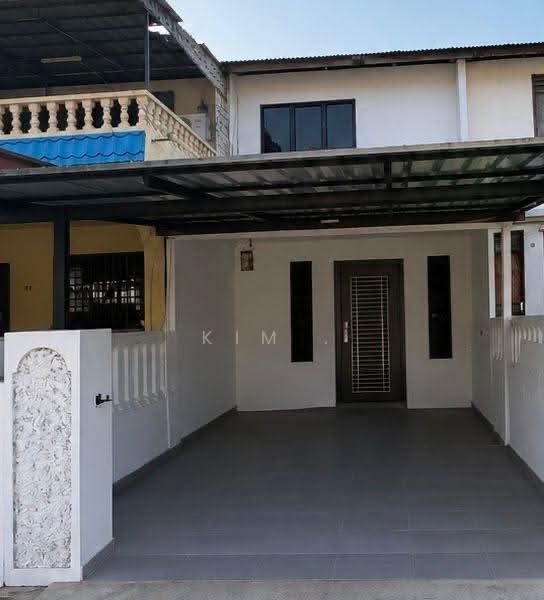 2-storey Terraced House for Sale in Taman Johor Jaya (Johor Bahru) - Kim . - Exterior - PropertyGuru.com.my