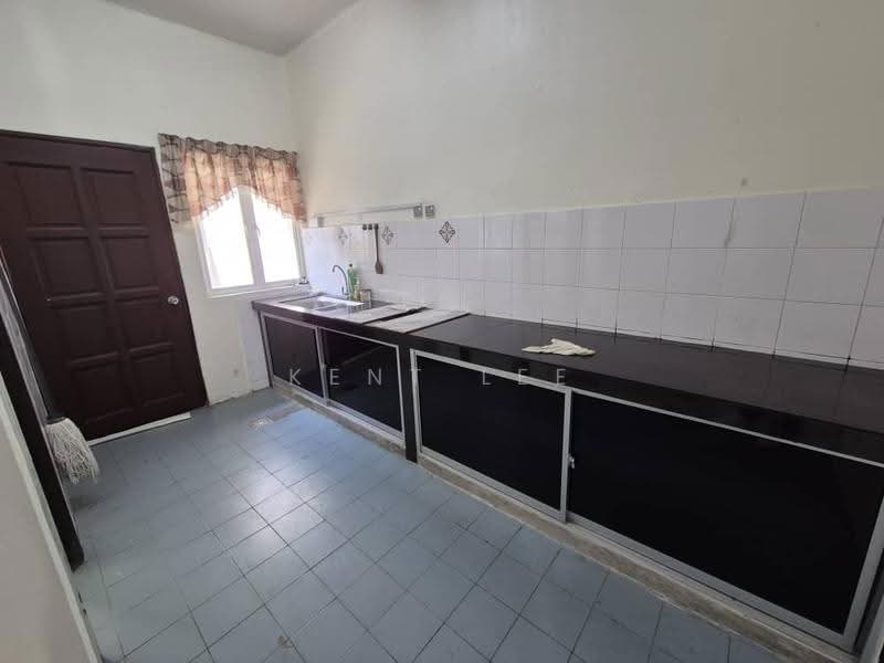 2-storey Terraced House for Rent in Puchong (Selangor) - Kent Lee - Kitchen - PropertyGuru.com.my