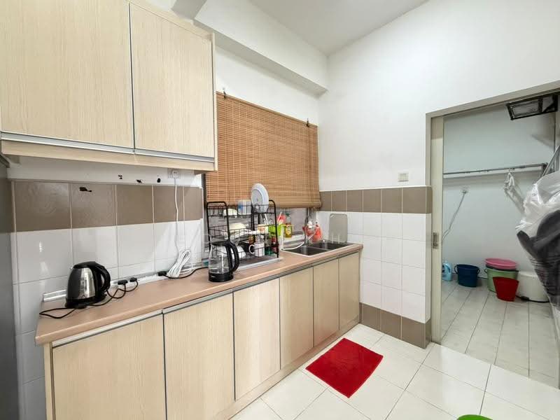 Kediaman Servis untuk Dijual di I Residence - Meoon Khor - Kitchen - PropertyGuru.com.my