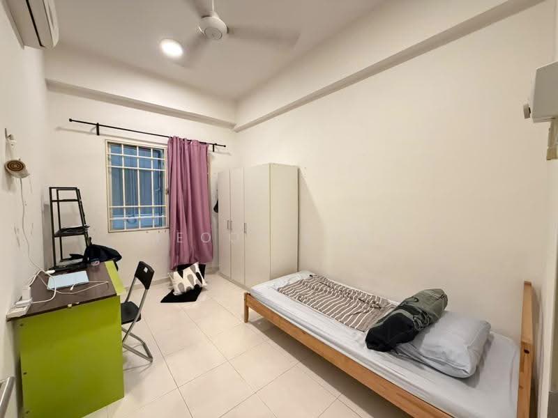 Kediaman Servis untuk Dijual di I Residence - Meoon Khor - Bedroom - PropertyGuru.com.my