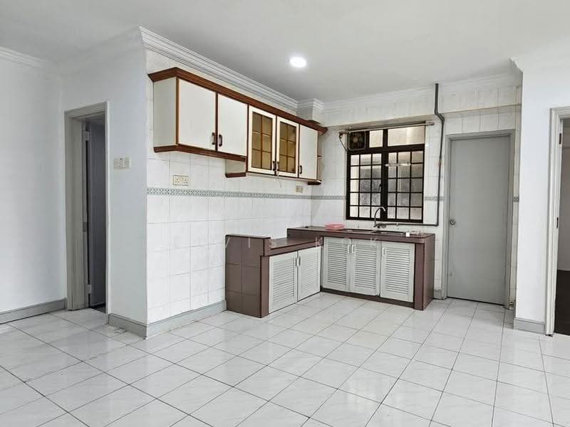 Apartment for Sale at Sri Mutiara - Elvis Kok - Kitchen - PropertyGuru.com.my