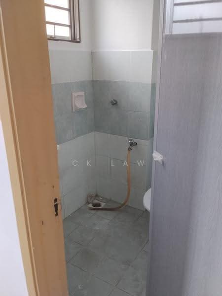 2-storey Terraced House for Sale in Bandar Tasik Kesuma (Beranang) - CK Law - Bathroom - PropertyGuru.com.my