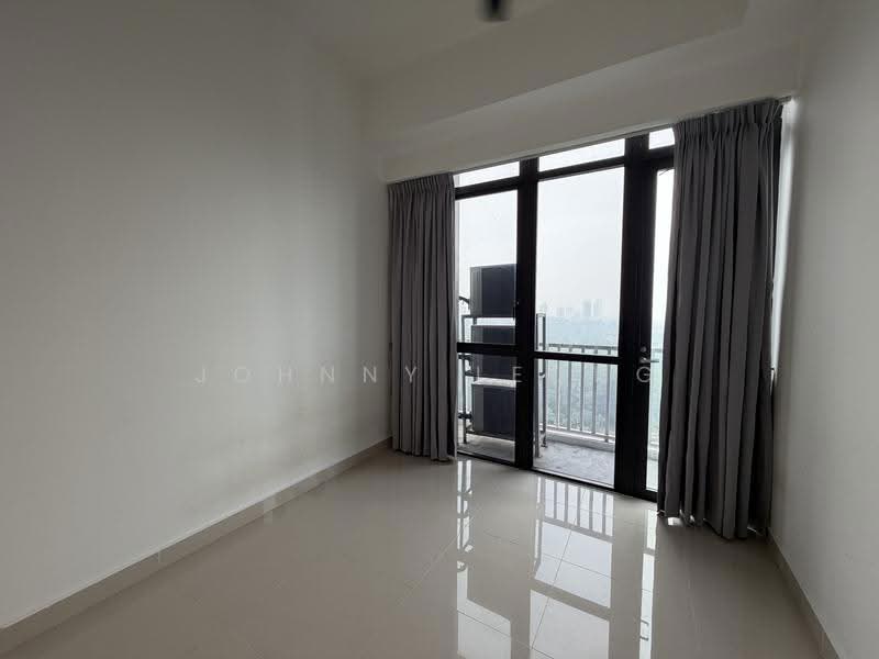 Kediaman Servis untuk Disewa di Third Avenue - Johnny Leong - Balcony - PropertyGuru.com.my