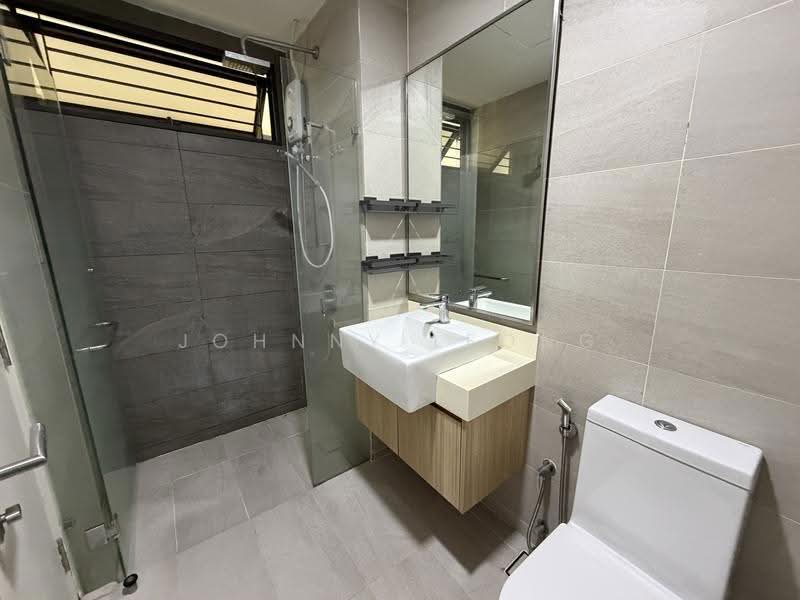 Kediaman Servis untuk Disewa di Third Avenue - Johnny Leong - Bathroom - PropertyGuru.com.my