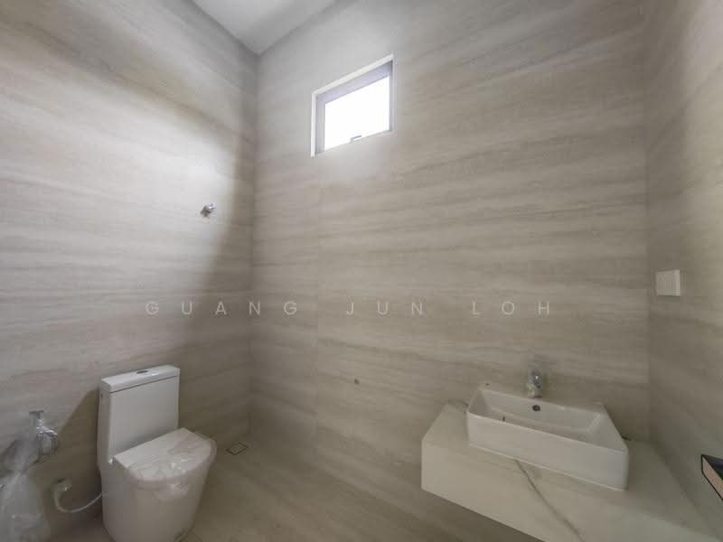 Bungalow House for Sale in Taman Ponderosa (Johor Bahru) - Guang Jun Loh - Bathroom - PropertyGuru.com.my