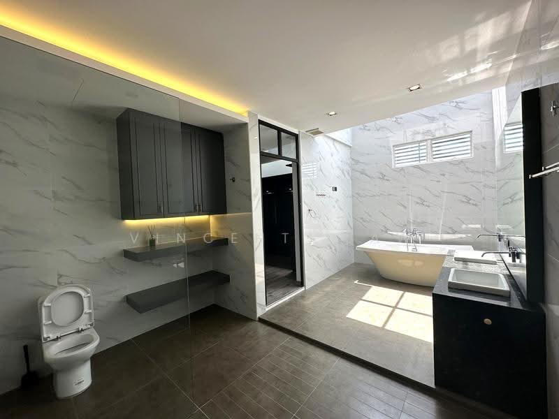 Rumah Berkembar untuk Dijual di Tropicana (Petaling Jaya) - Vincent Liaw - Bathroom - PropertyGuru.com.my