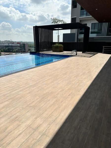 Service Residence for Rent at The Glenz @ Glenmarie - Max Khor Phor xiong - Pool - PropertyGuru.com.my