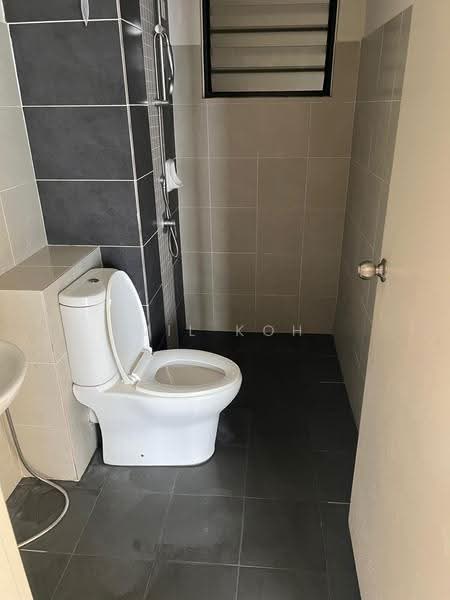 Condominium for Sale at Hillpark Residence - Wil Koh - Bathroom - PropertyGuru.com.my